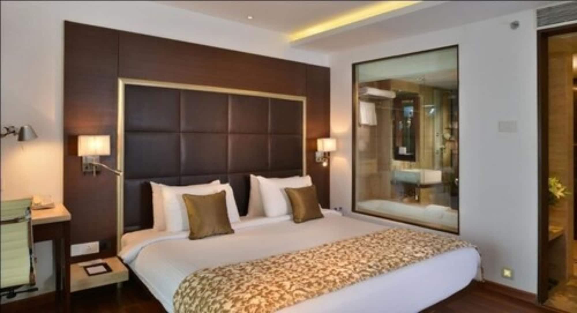 Majestic Court Sarovar Portico Navi Mumbai Ngoại thất bức ảnh