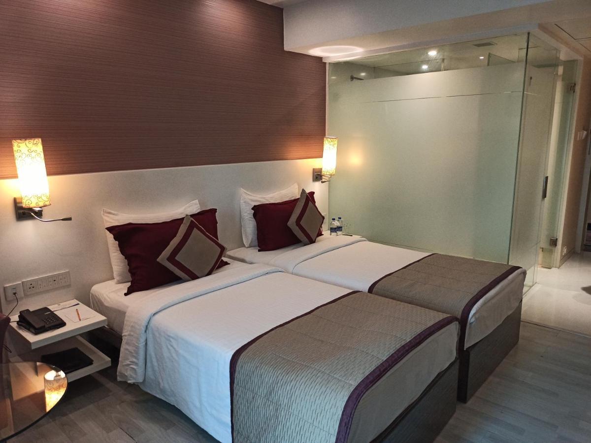Majestic Court Sarovar Portico Navi Mumbai Ngoại thất bức ảnh